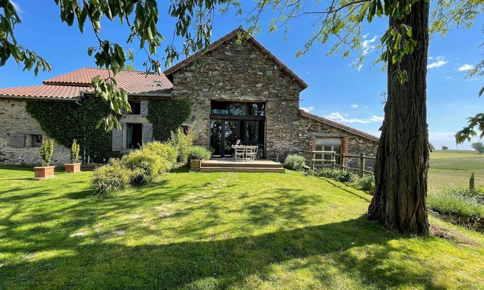 Saint-Jean-de-Marcel Cottage | Gîte with terrace and garden near Albi and Cordes sur Ciel