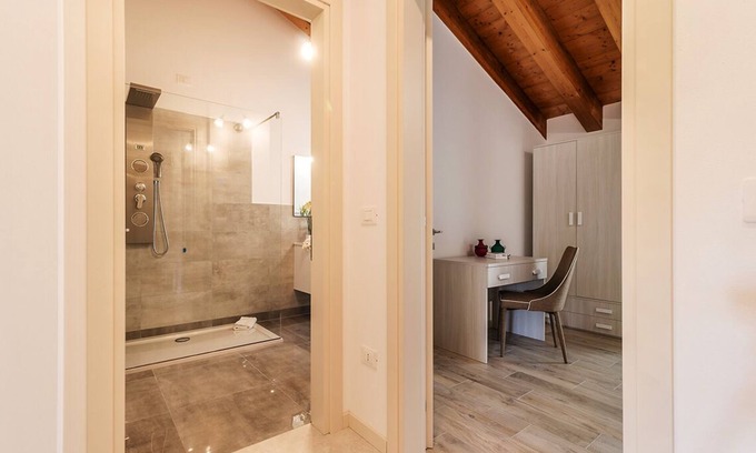 Cimadolmo House | Giulietta cà damuro romantic apartment