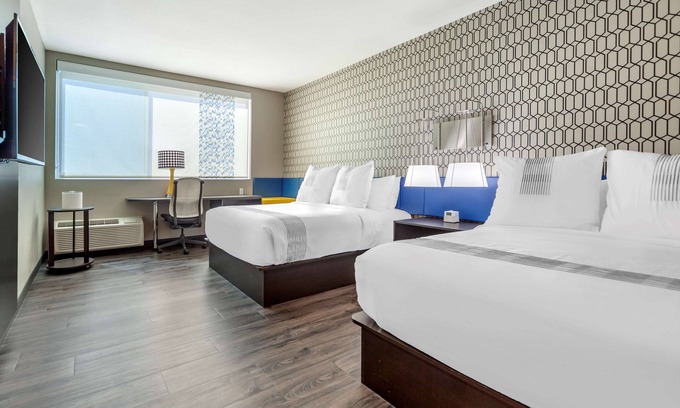 Sioux Falls Hotel | GLō Best Western Dawley Farms In Sioux Falls