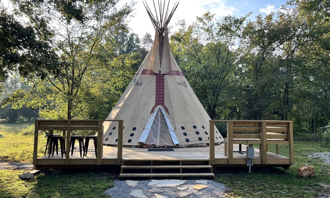 Newnata RV Rental | Glamping in an Authentic Style Sioux Tipi in the Heart of the Ozarks “The Elk”