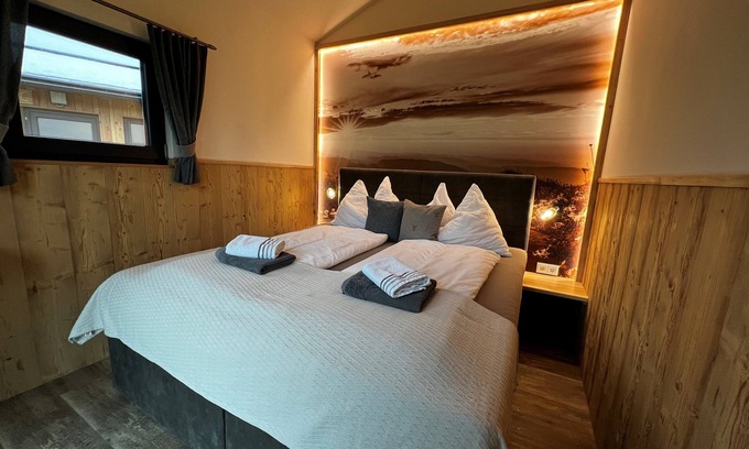 Sankt Georgen am Reith Apartment | Glamping in the sleeping hut