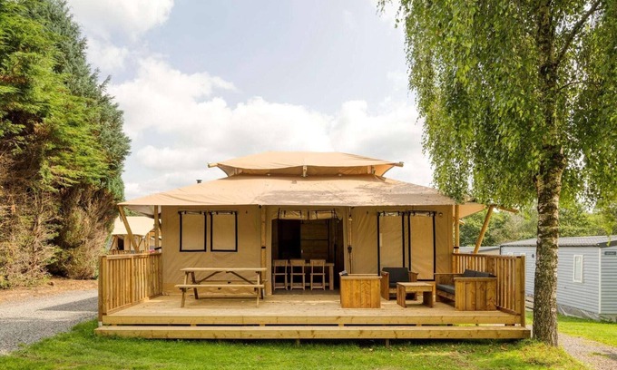 Signy-lAbbaye Apartment | Glamping tent in the heart of Ardennes