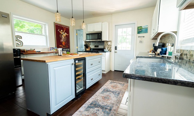 South Glens Falls House | Glens Falls walk to Downtown, nearby Saratoga & Lake George