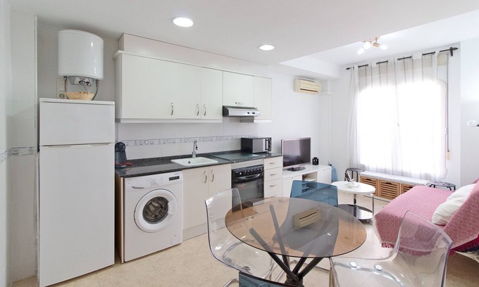 Sagunto Apartment | Global Properties: Practical flat very close to the sea in Puerto Sagunto