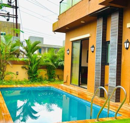 St.Stanislaus Villa Villa | GOGO's CHICAGO POOL PARTY VILLA