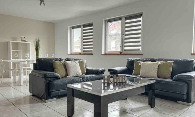 Roux House | Gohyssart 51b 2 Bruxelles-Charleroi-airport
