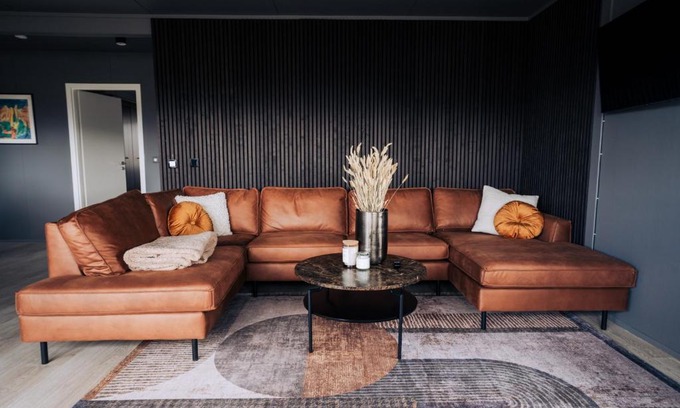Selfoss House | Golden Circle Luxury Cottages Lake View