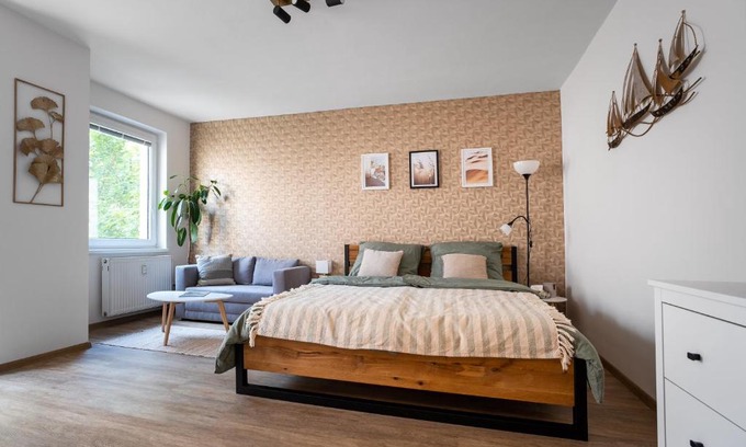 Olomouc Apartment | Golden Leaf Sladkovskeho