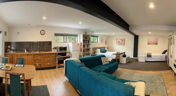 Beaconsfield Apartment | GOLDFIELDS STUDIO APARTMENT, Beaconsfield - Fully Self-contained, air-conditioning