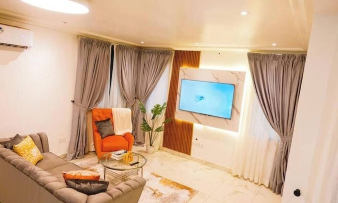 Tema House | Goldleaf Suite