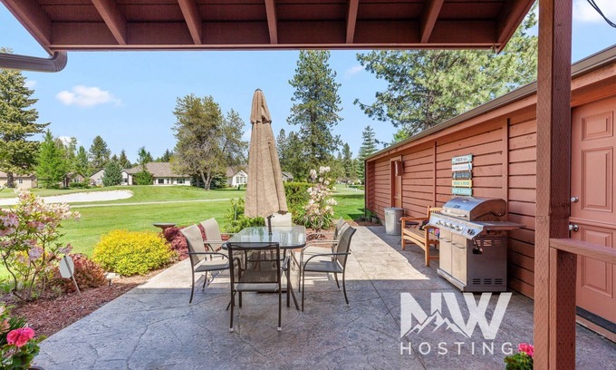 Rathdrum Condo | Golf, Pickleball & Poolside Fun at Twin Lakes!
