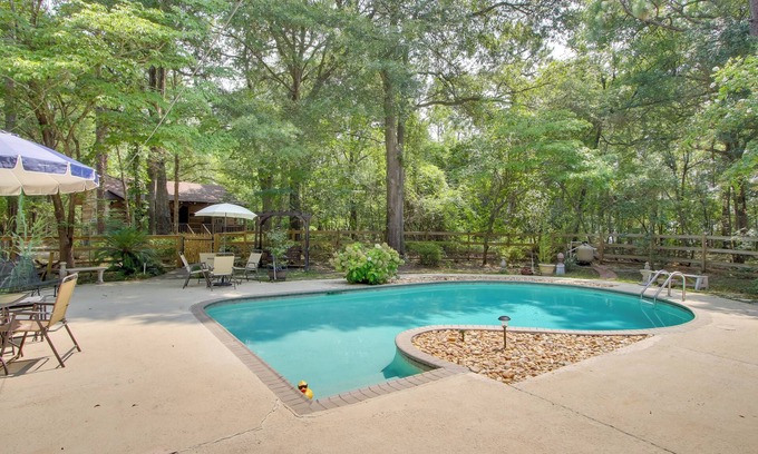Gracewood House | Golfer's Getaway: Hephzibah Home w/Pool Access
