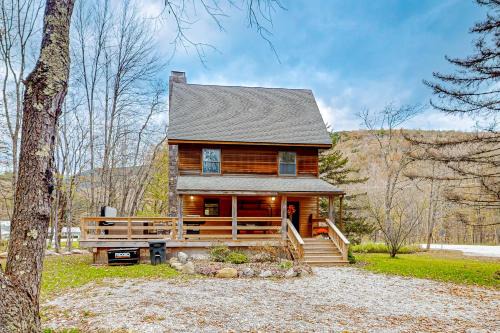 West Bridgewater House | Gondola Lodge