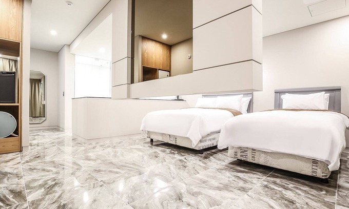 Gongju Hotel | Gongju Maru Hotel
