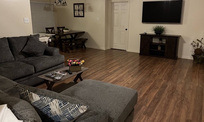 Gonzales House | Gonzales Getaway