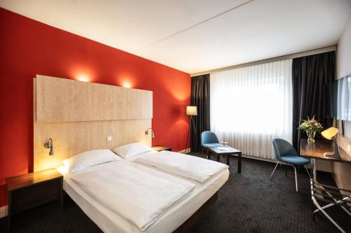 Bad Oldesloe Hotel | Good Morning + Bad Oldesloe