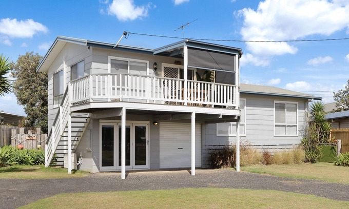 Surf Beach House | Good Vibes at Surf Beach