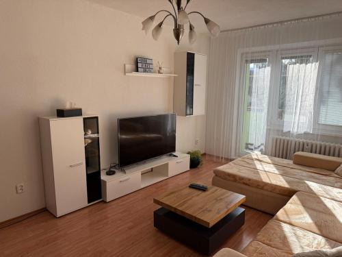 Zvolen Apartment | GOOD VIBES ONLY apartman