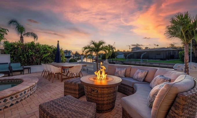 Harbor Hills House | Goodtimes Waterfront Luxury Oasis Heated Pool, 5 Minutes to Indian Rocks Beac