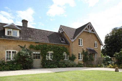 Chipping Norton House | Goodwood Cottage
