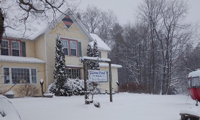 North Creek Bed & Breakfast | Goose Pond Inn Bed & Breakfast