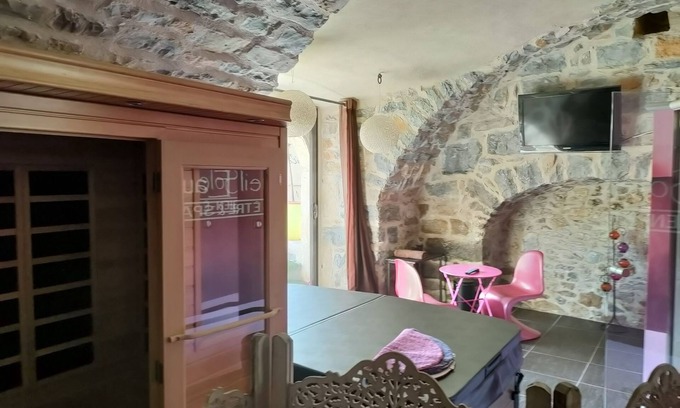 Mostuejouls Apartment | Gorge du Tarn Millau Gite Prestige Soleileau spa Sauna Hammam