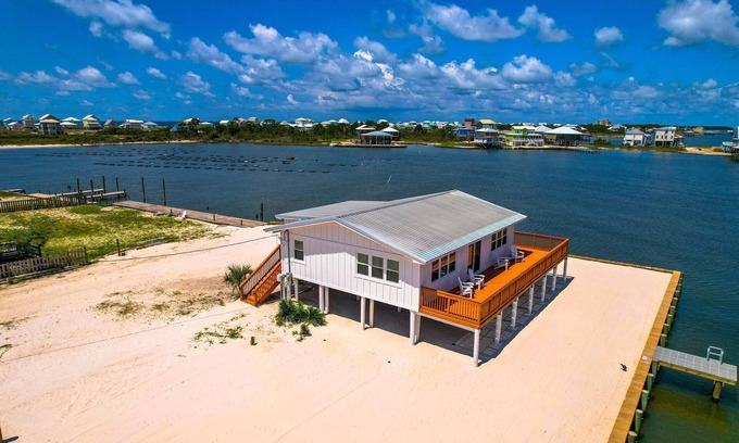 Fort Morgan Pines House | Gorgeous 3 bdrm/2 ba home with panoramic views of Mobile Bay & easy beach access