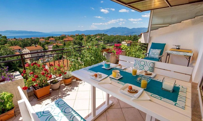 Sarsoni Apartment | Gorgeous apartment in Rijeka