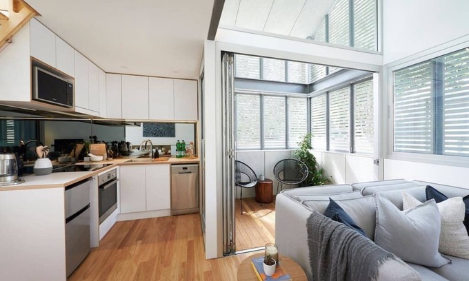 Glebe Apartment | Gorgeous Glebe Loft Living