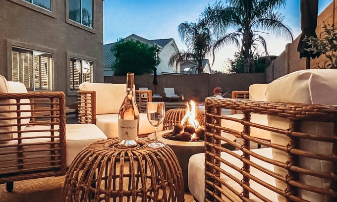 Mesa House | Gorgeous Golf Retreat Getaway. Pool. Huge 6 Bdrm