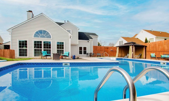 Graham House | Gorgeous Graham Home with Private Outdoor Pool!