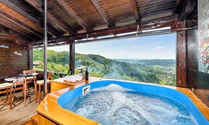 Krapinske Toplice House | Gorgeous home in Krapinske Toplice with WiFi