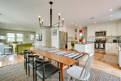Keansburg House | Gorgeous Keansburg Home with Pool Walk to Beach!