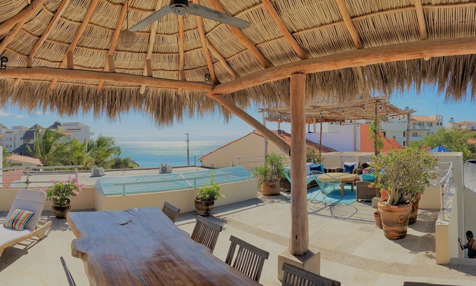 Emiliano Zapata House | Gorgeous multi-level villa with pool, large rooftop terrace, surfboards