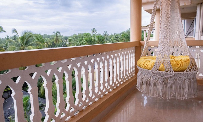 Benaulim House | Gorgeous ocean view Boho-colonial condo with large balconies