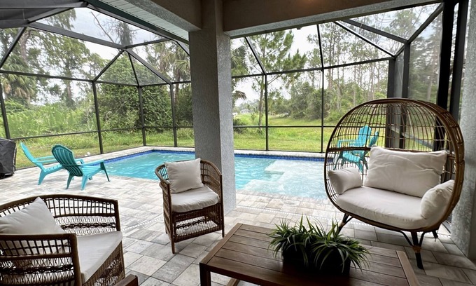 North Port House | Gorgeous Pool House in North Port, FL