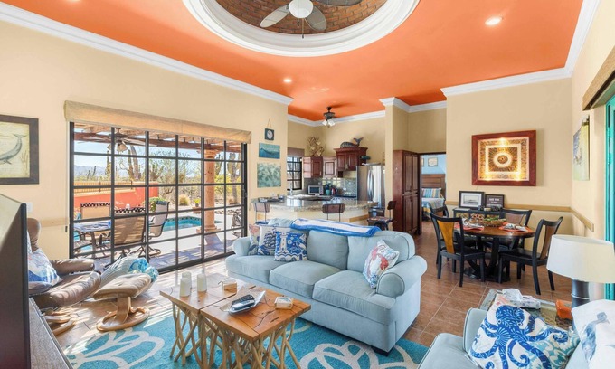 El Centenario House | Gorgeous Private Home with 360 degree Vistas and Heated Pool
