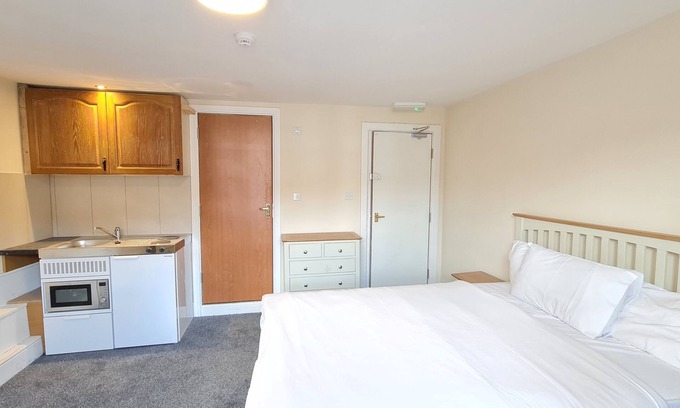 Ashford Apartment | Grace Apartments - Living Rock