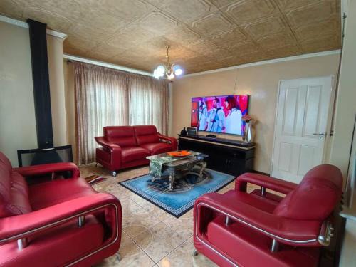 Bloemfontein House | Graceful Grasslands