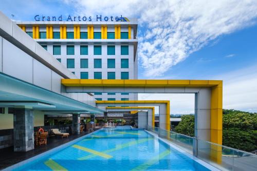 Magelang Hotel | Grand Artos Hotel & Convention