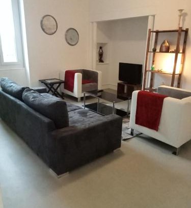 Montceau-les-Mines Apartment | Grand F2 lumineux