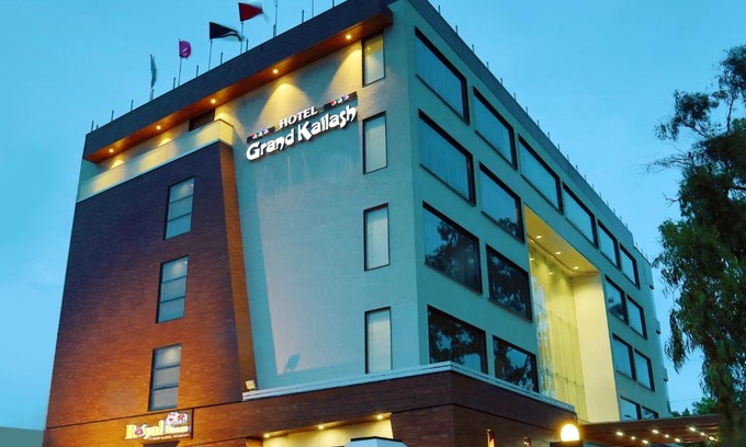 Cidco Hotel | Grand Kailash Hotel