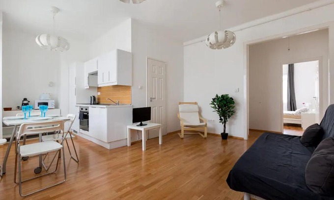 Belso-Ferencvaros Apartment | Grand Market 2 Bedrooms Modern Apartment