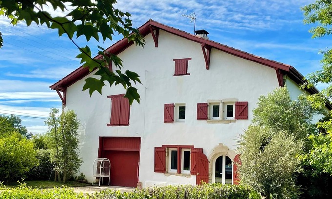 Saint-Martin-de-Seignanx House | Grande Ferme Basque à 5mn de Bayonne et des Plages Landaises