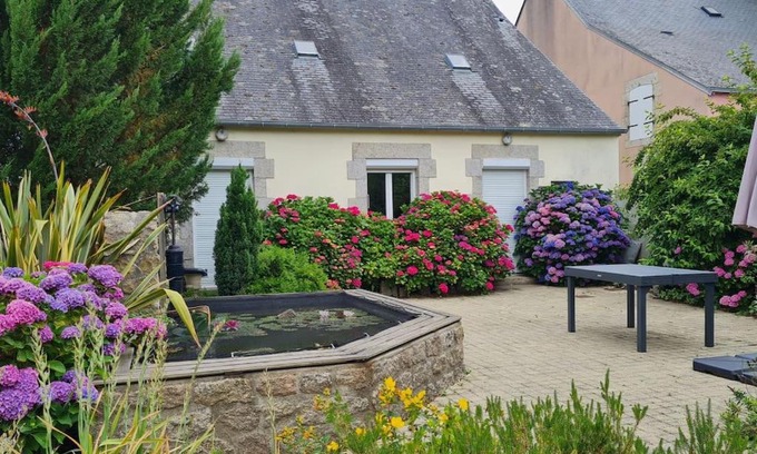 Nevez House | Grande Maison dans le Bourg de Nevez + jardin