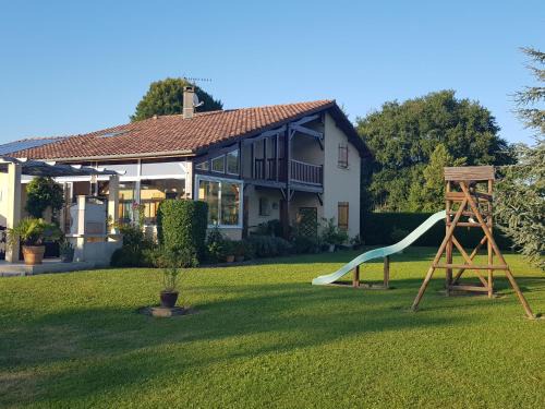 Serres-Gaston House | Grande maison familiale