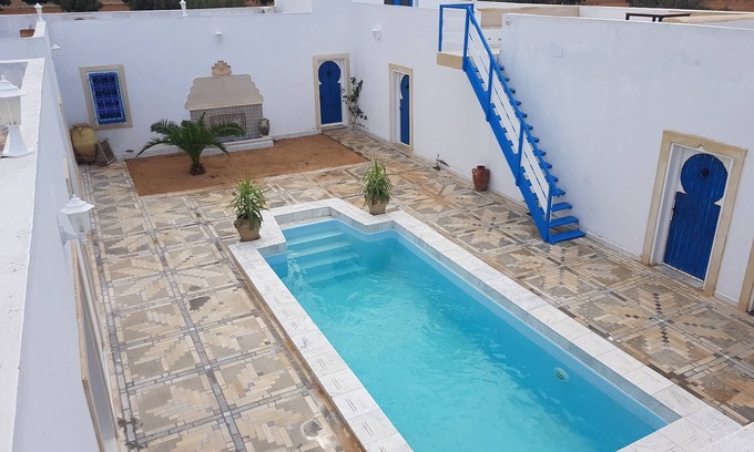 Mellita House | Grande Maison Meublée à Louer/6 Suites/piscine/grand Jardin/grande Capacité