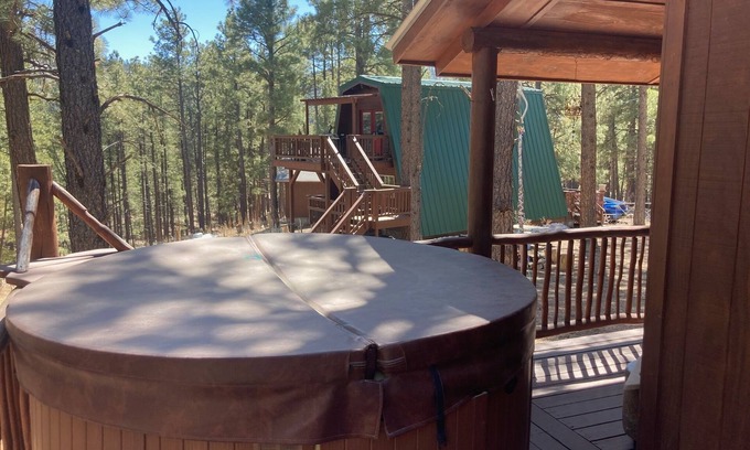 Jemez Springs Cabin | Grandmas Groovy Getaway