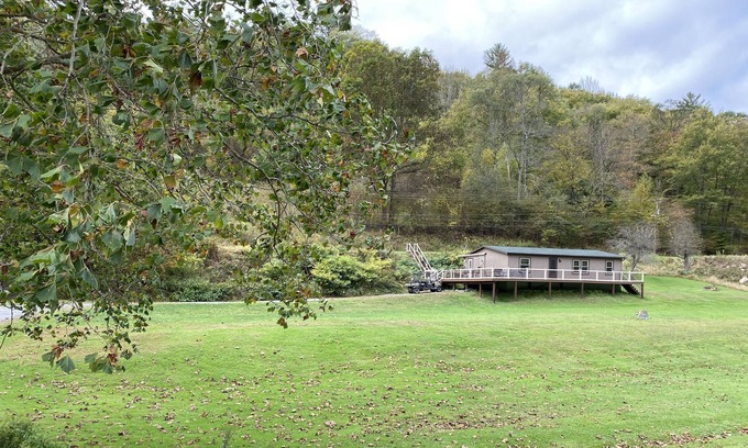 Austin House | Great fishing, snowmobile and hunting cabin