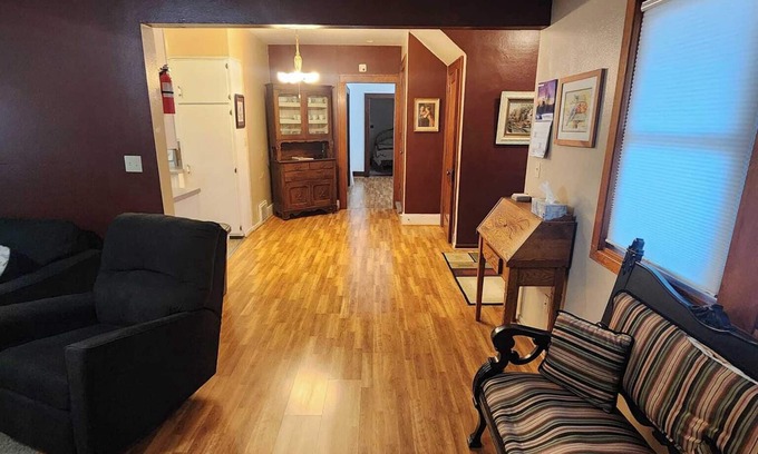 New Hampton House | Great Place To Gather With Family And Friends In New Hampton, IA
